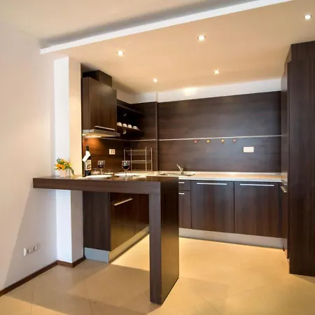 Marina - With Balkony & Desk By Flat Mаnаger * Balchik